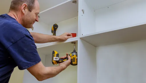 Signs Your Cabinets Need Refacing